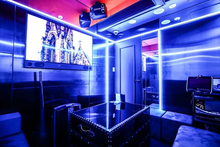 VALENTINEの求人画像3枚目